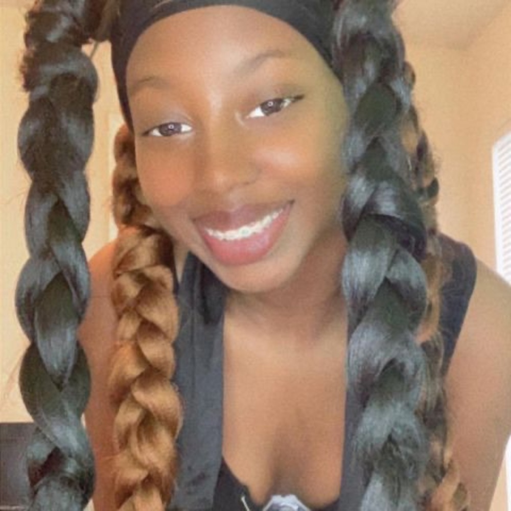 Meet your Posher, Tyana